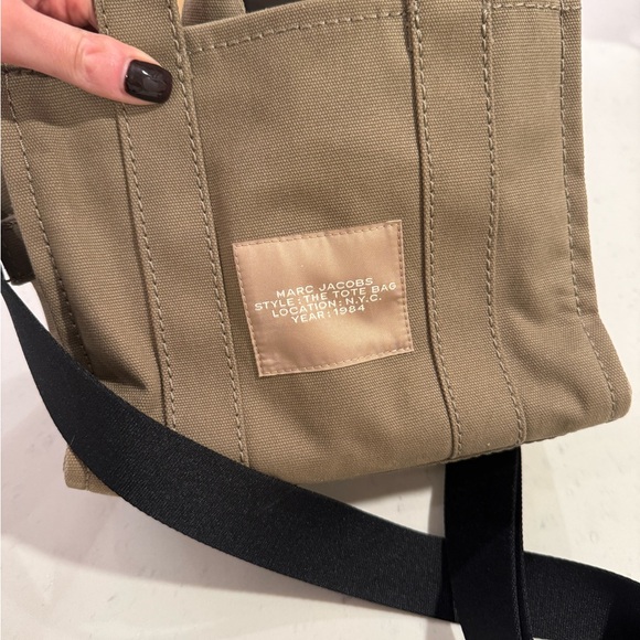Marc Jacobs Tan Tote Bag - Picture 4 of 5
